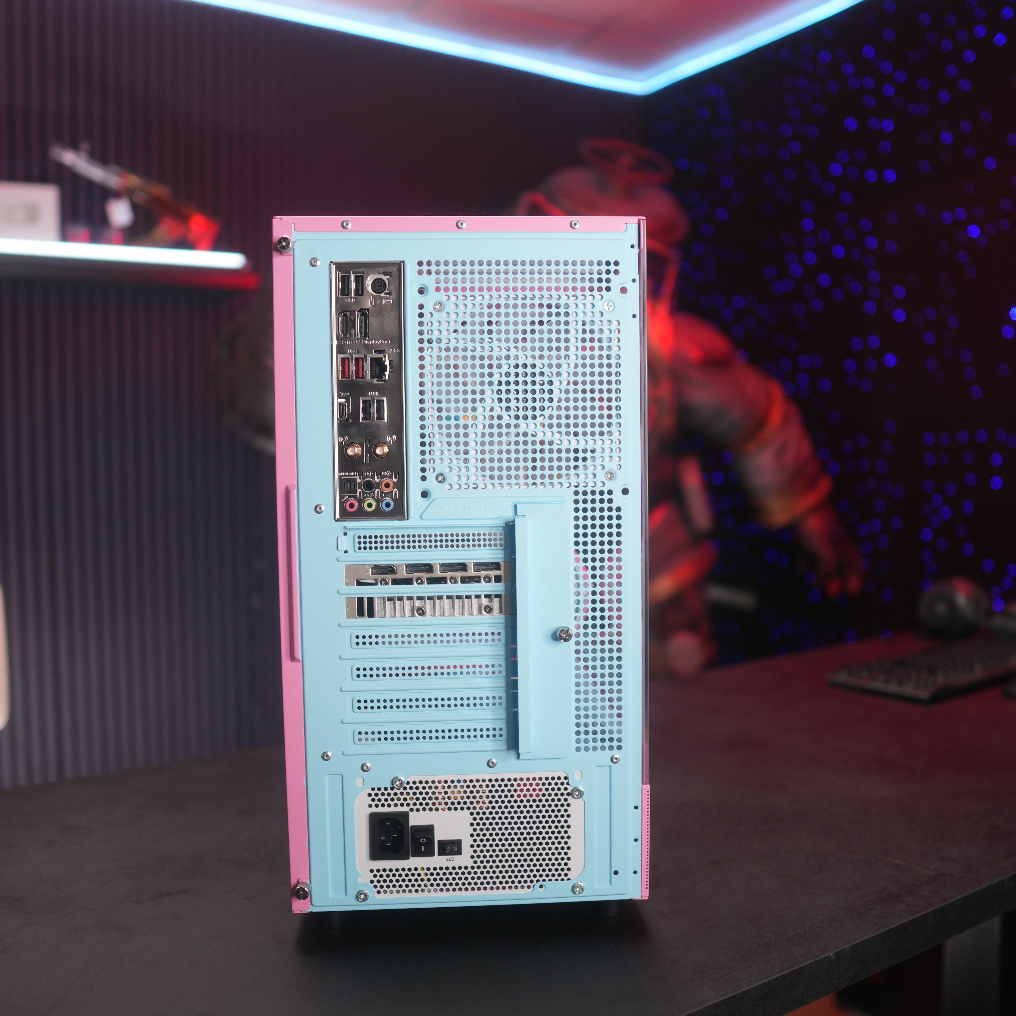 Radeon RX 9070 XT 16GB & Intel Core i7-12700KF CUSTOM GAMING PC - 1 OF 1 FROM THE BUILD GUIDE