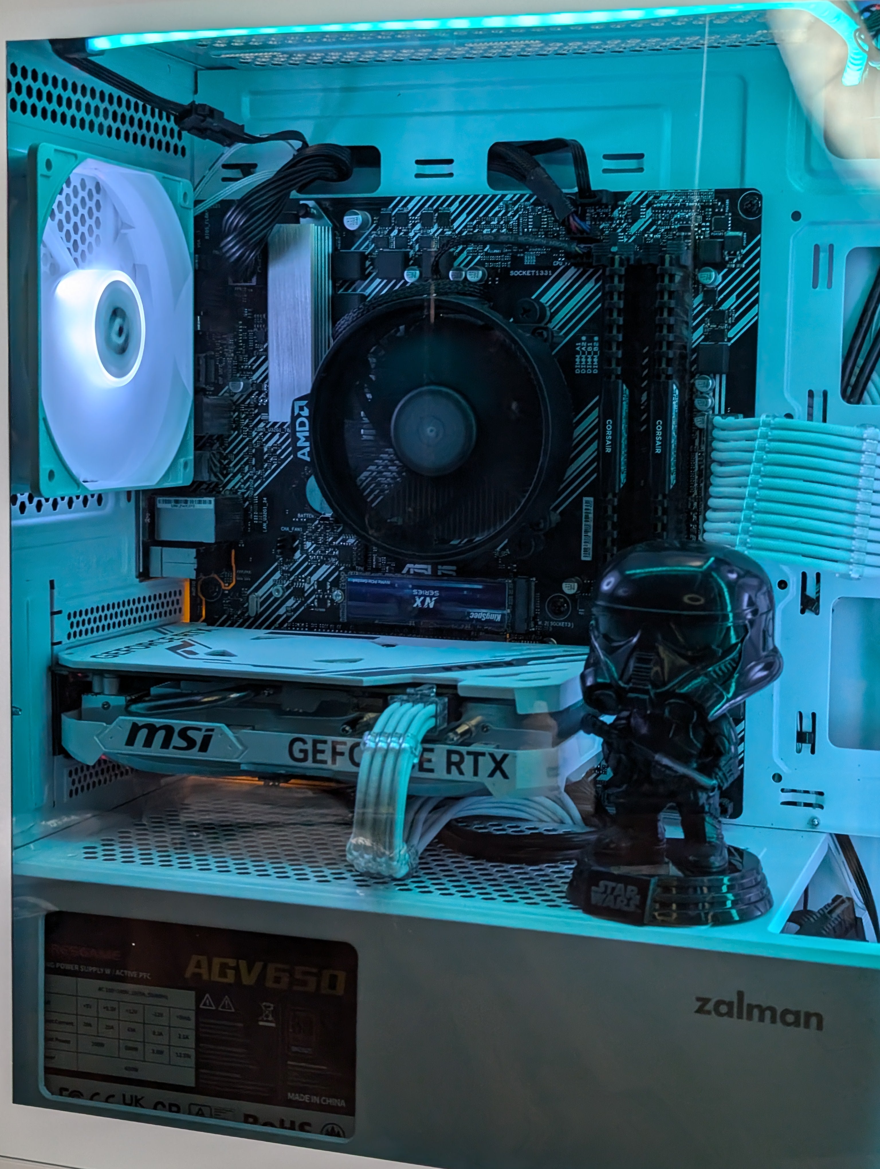 RTX 4060 & Ryzen 5 5600X GAMING PC