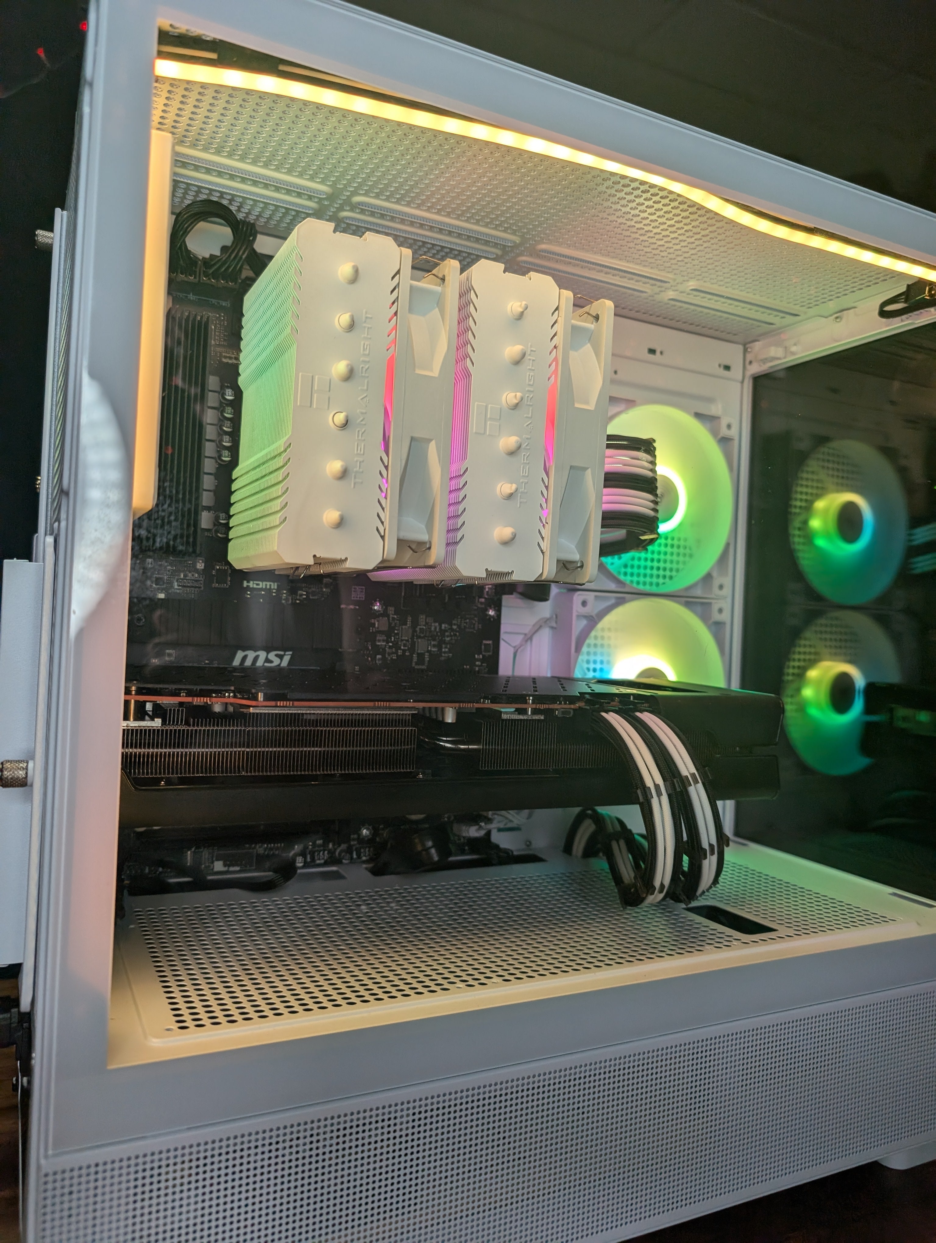 RX 6800 & RYZEN 5 7600X GAMING PC